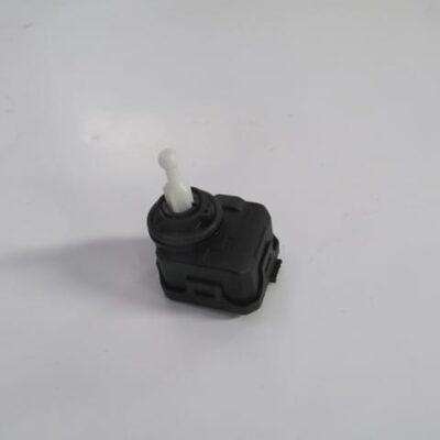Seat İbiza Far Motoru (12V)(Yan Soket Girişli) (Bfn) (1J0941295C)