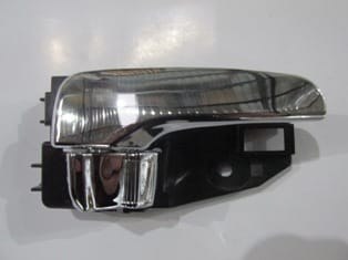 Mitsubishi Outlander Ön Kapı İç Açma Kolu Sağ Nikelajlı (Hushan) (CW739938)